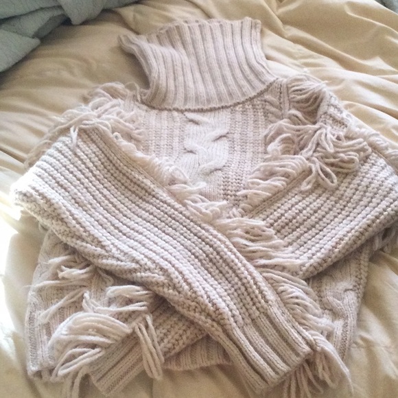 EUC F21 Chunky Knit Fringe Sweater - Picture 3 of 8